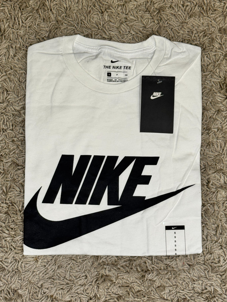 Nike T-Shirt Men’s Regular Fit Crew Tee – Bold Swoosh Logo – 100% Cotton - Quid Mart