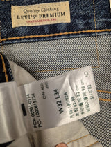 Levi’s 501 Blue Stonewash Men’s Jeans Medium Wash Straight Leg - Quid Mart