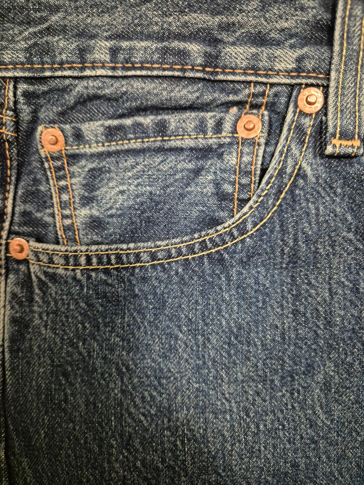 Levi’s 501 Blue Stonewash Men’s Jeans Medium Wash Straight Leg - Quid Mart