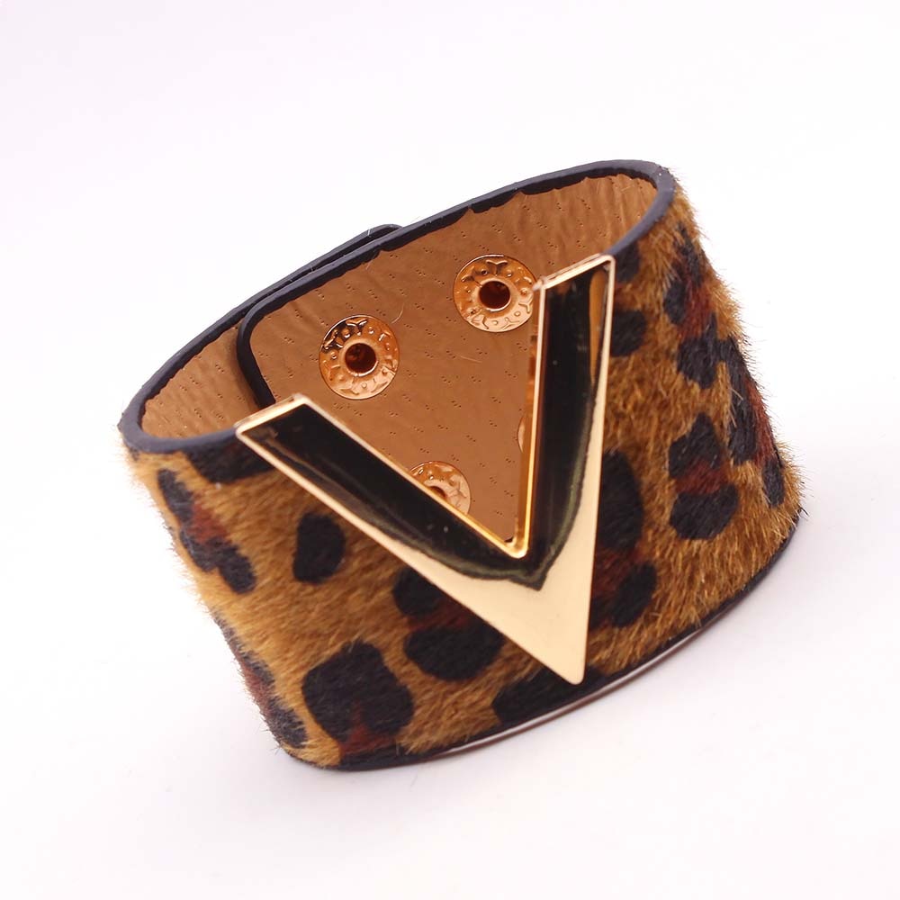 Europe Crack Leather Bracelet For Women Femme All-Match V Word Wide Punk Style Soft Jewellery Cool Wholesale - Quid Mart