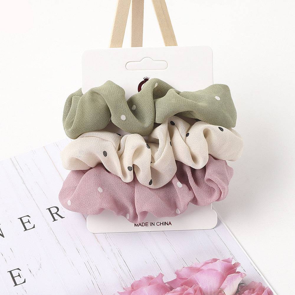 4/6 Pcs Woman Velvet Scrunchies - Fashion Hair Ties, Ponytail Holders - Quid Mart