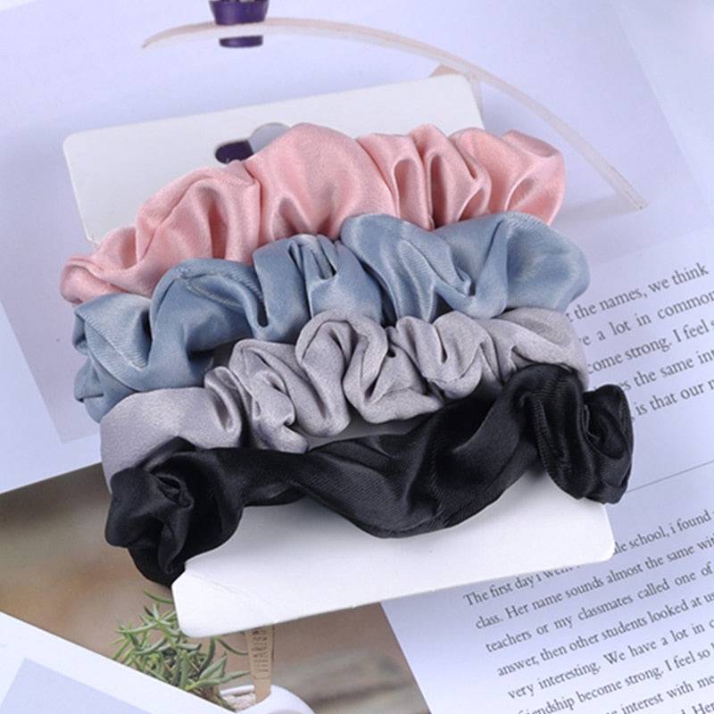 4/6 Pcs Woman Velvet Scrunchies - Fashion Hair Ties, Ponytail Holders - Quid Mart