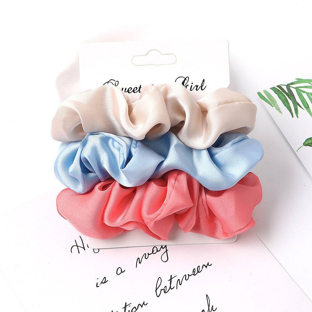 4/6 Pcs Woman Velvet Scrunchies - Fashion Hair Ties, Ponytail Holders - Quid Mart