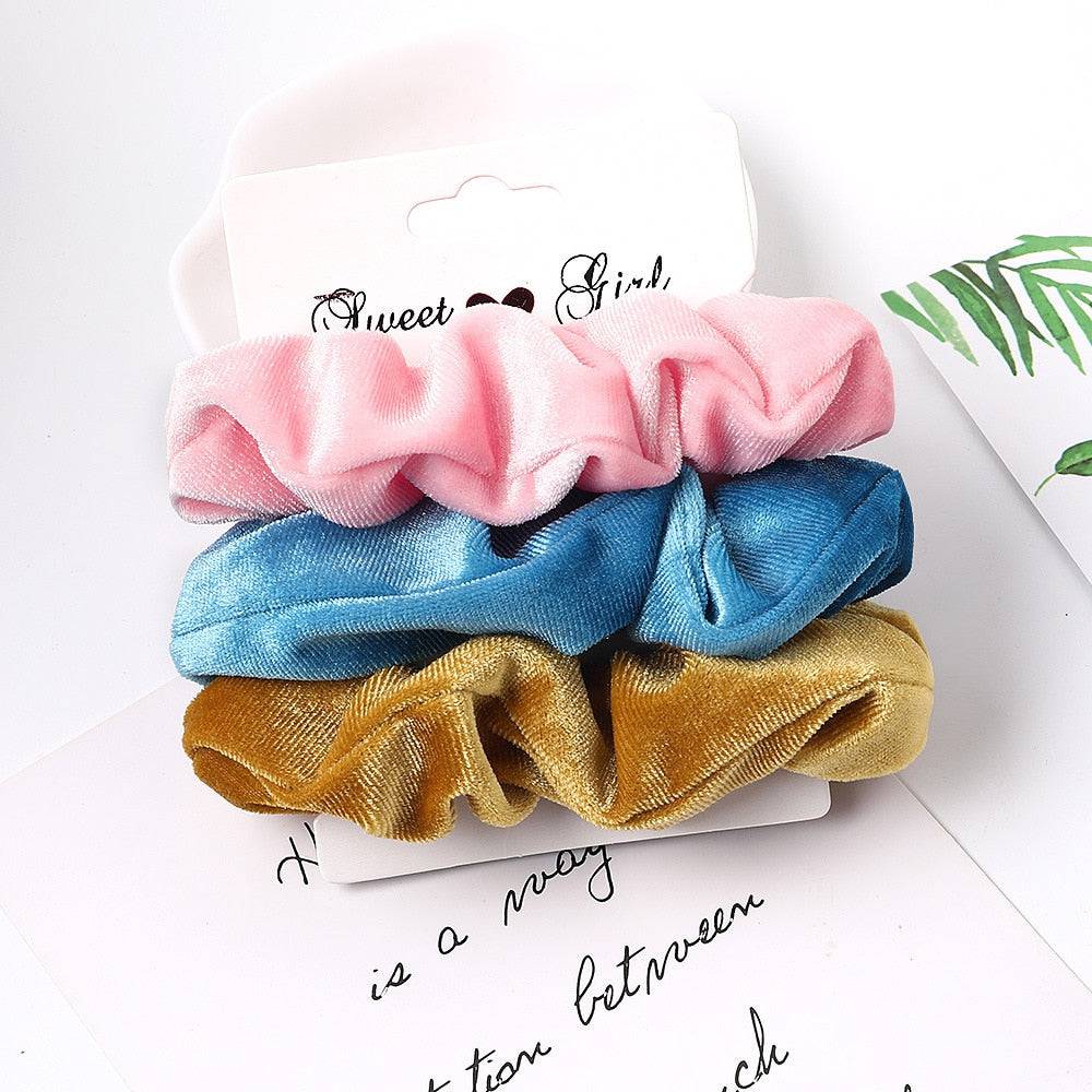 4/6 Pcs Woman Velvet Scrunchies - Fashion Hair Ties, Ponytail Holders - Quid Mart