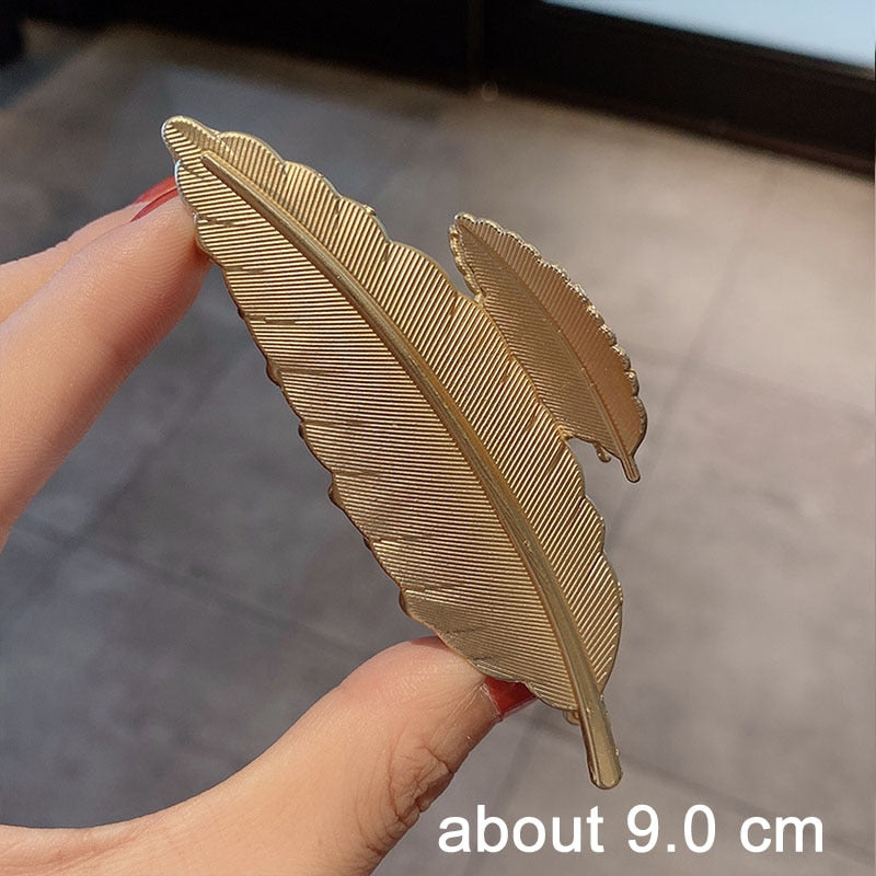 Elegant Geometric Hair Claw: Gold & Silver, Women's Hair Holder Clip - Quid Mart