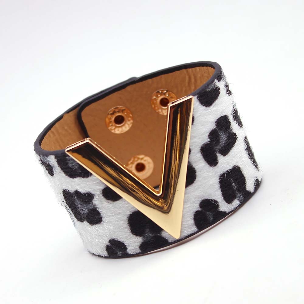 Europe Crack Leather Bracelet For Women Femme All-Match V Word Wide Punk Style Soft Jewellery Cool Wholesale - Quid Mart