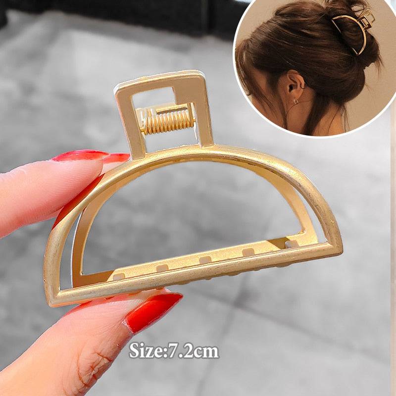 New Fashion Hair Claw Barrettes - Metal Geometric Design - Quid Mart