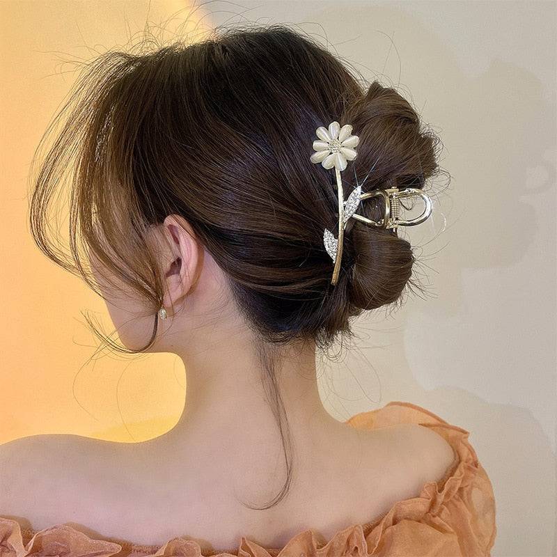 Korean Acrylic Hair Claws - Pearl Large Barrette for Woman - Quid Mart