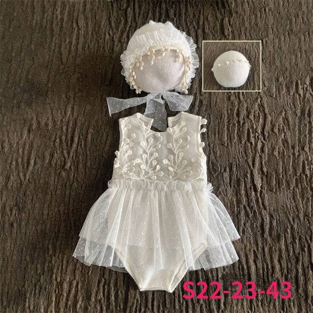 Newborn Baby Photo Props: Lace Romper & Hat Set - Quid Mart